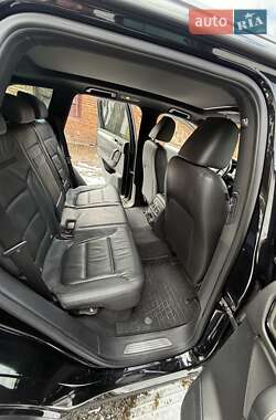 Внедорожник / Кроссовер Volkswagen Touareg 2013 в 
