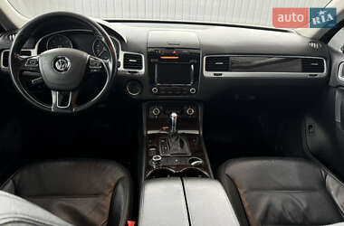 Внедорожник / Кроссовер Volkswagen Touareg 2012 в 