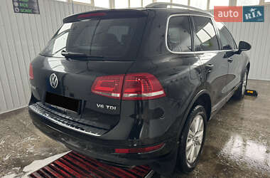 Внедорожник / Кроссовер Volkswagen Touareg 2012 в 