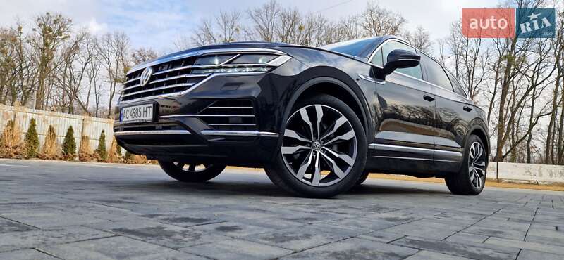 Внедорожник / Кроссовер Volkswagen Touareg 2018 в Луцке