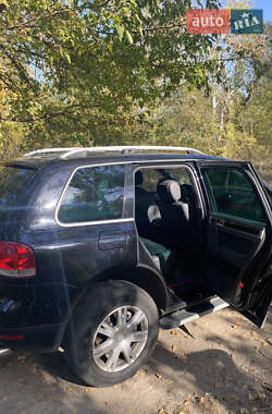 Внедорожник / Кроссовер Volkswagen Touareg 2006 в 