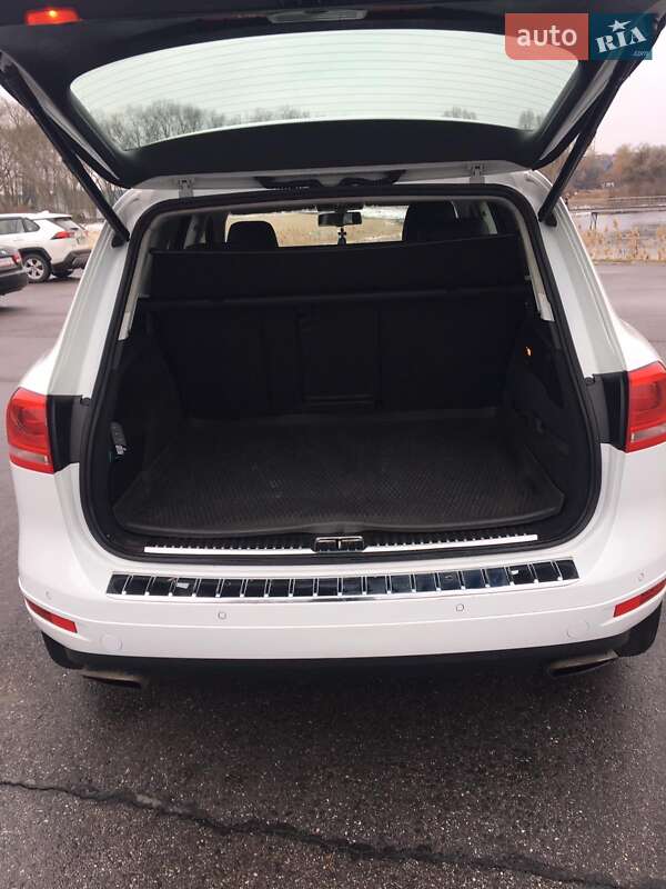 Позашляховик / Кросовер Volkswagen Touareg 2012 в Олександрії фото 15 Позашляховик / Кросовер Volkswagen Touareg 2012 в Олександрії