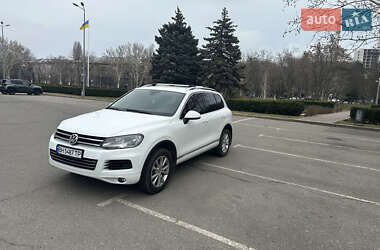 Внедорожник / Кроссовер Volkswagen Touareg 2012 в Одессе