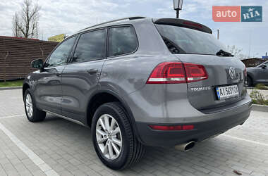 Внедорожник / Кроссовер Volkswagen Touareg 2012 в Белогородке