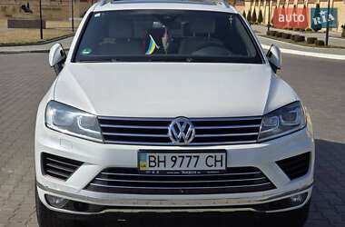 Внедорожник / Кроссовер Volkswagen Touareg 2016 в Одессе