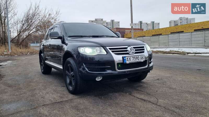 Позашляховик / Кросовер Volkswagen Touareg 2008 в Харкові