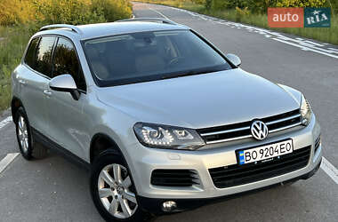 Внедорожник / Кроссовер Volkswagen Touareg 2013 в 