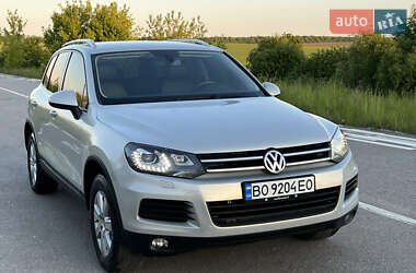 Внедорожник / Кроссовер Volkswagen Touareg 2013 в 
