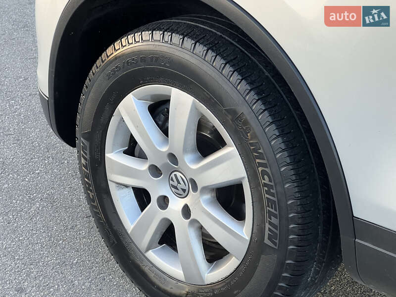 Позашляховик / Кросовер Volkswagen Touareg 2013 в Тернополі фото 42 Позашляховик / Кросовер Volkswagen Touareg 2013 в Тернополі