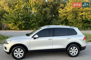 Внедорожник / Кроссовер Volkswagen Touareg 2013 в 