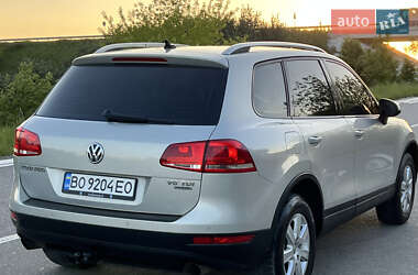 Внедорожник / Кроссовер Volkswagen Touareg 2013 в 