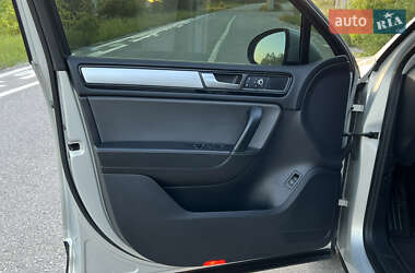 Внедорожник / Кроссовер Volkswagen Touareg 2013 в 