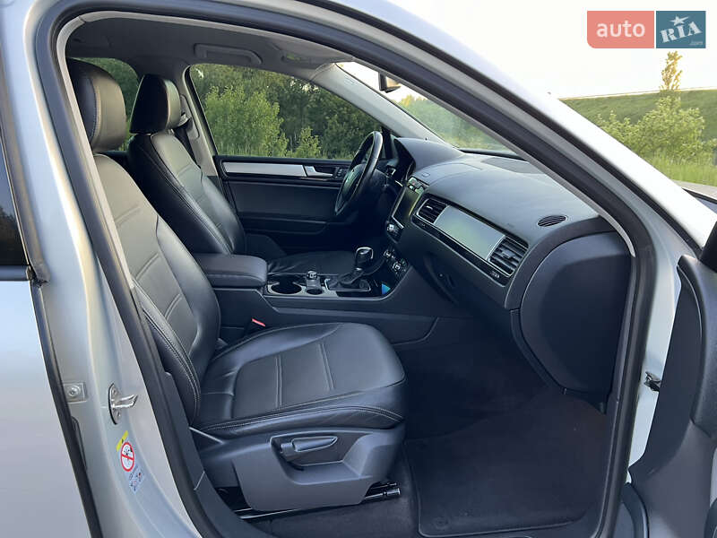 Позашляховик / Кросовер Volkswagen Touareg 2013 в Тернополі фото 78 Позашляховик / Кросовер Volkswagen Touareg 2013 в Тернополі
