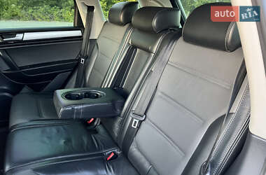 Внедорожник / Кроссовер Volkswagen Touareg 2013 в 