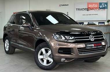 Позашляховик / Кросовер Volkswagen Touareg 2011 в Києві