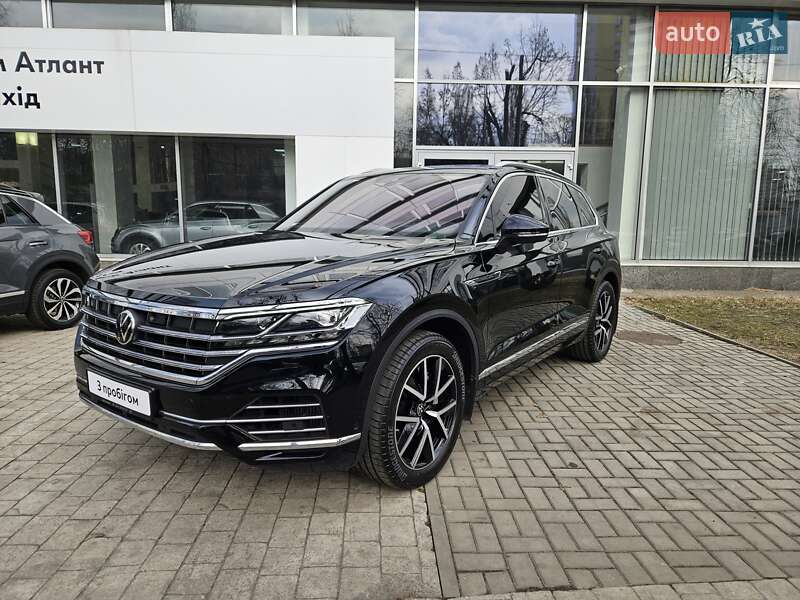 Позашляховик / Кросовер Volkswagen Touareg 2022 в Києві