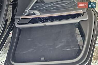 Внедорожник / Кроссовер Volkswagen Touareg 2022 в 