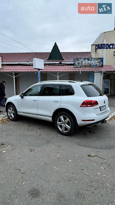 Внедорожник / Кроссовер Volkswagen Touareg 2014 в Знаменке