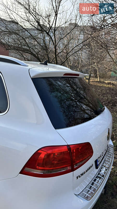 Внедорожник / Кроссовер Volkswagen Touareg 2014 в Знаменке
