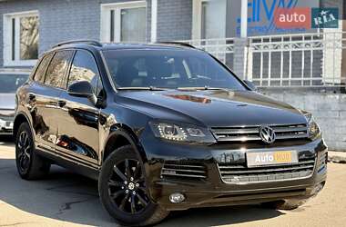 Позашляховик / Кросовер Volkswagen Touareg 2011 в Харкові