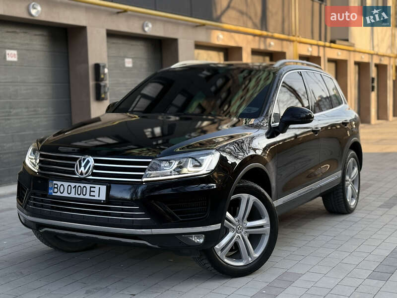 Внедорожник / Кроссовер Volkswagen Touareg 2014 в Тернополе