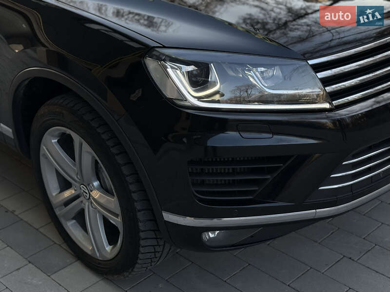 Позашляховик / Кросовер Volkswagen Touareg 2014 в Тернополі