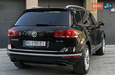 Внедорожник / Кроссовер Volkswagen Touareg 2014 в Тернополе