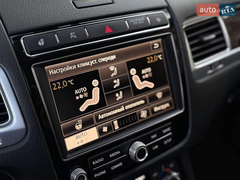 Позашляховик / Кросовер Volkswagen Touareg 2014 в Тернополі