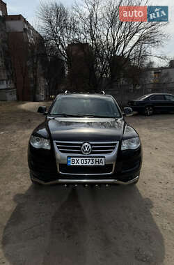 Внедорожник / Кроссовер Volkswagen Touareg 2007 в Хмельницком