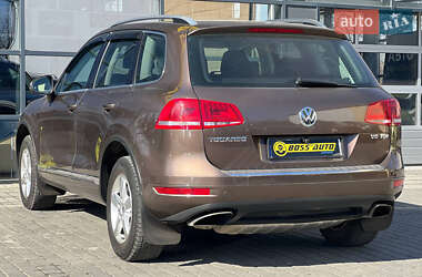 Внедорожник / Кроссовер Volkswagen Touareg 2013 в 