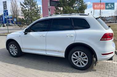 Позашляховик / Кросовер Volkswagen Touareg 2012 в Хмельницькому