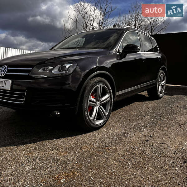 Внедорожник / Кроссовер Volkswagen Touareg 2011 в Белой Церкви