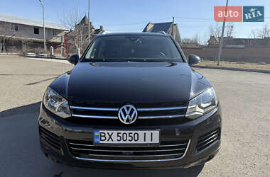 Внедорожник / Кроссовер Volkswagen Touareg 2012 в Каменец-Подольском