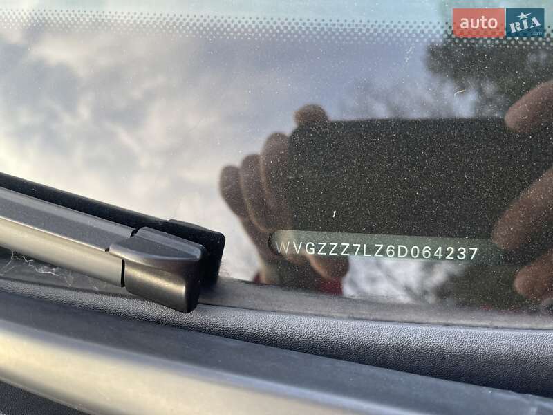 Внедорожник / Кроссовер Volkswagen Touareg 2006 в Новояворовске