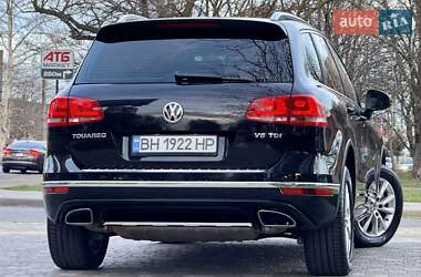 Позашляховик / Кросовер Volkswagen Touareg 2017 в Одесі