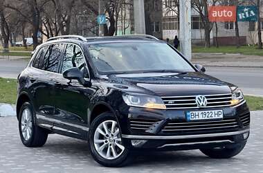 Позашляховик / Кросовер Volkswagen Touareg 2017 в Одесі