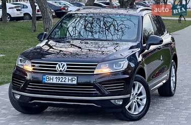 Позашляховик / Кросовер Volkswagen Touareg 2017 в Одесі