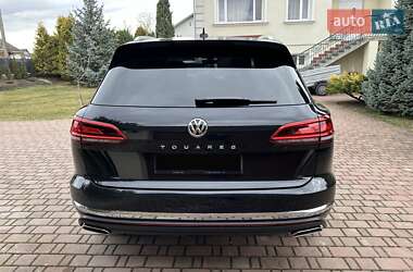 Внедорожник / Кроссовер Volkswagen Touareg 2019 в 