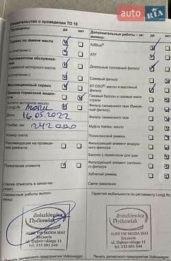 Позашляховик / Кросовер Volkswagen Touareg 2012 в 