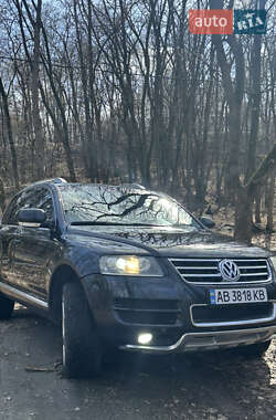 Внедорожник / Кроссовер Volkswagen Touareg 2006 в Киеве