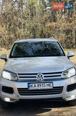 Внедорожник / Кроссовер Volkswagen Touareg 2010 в Киеве