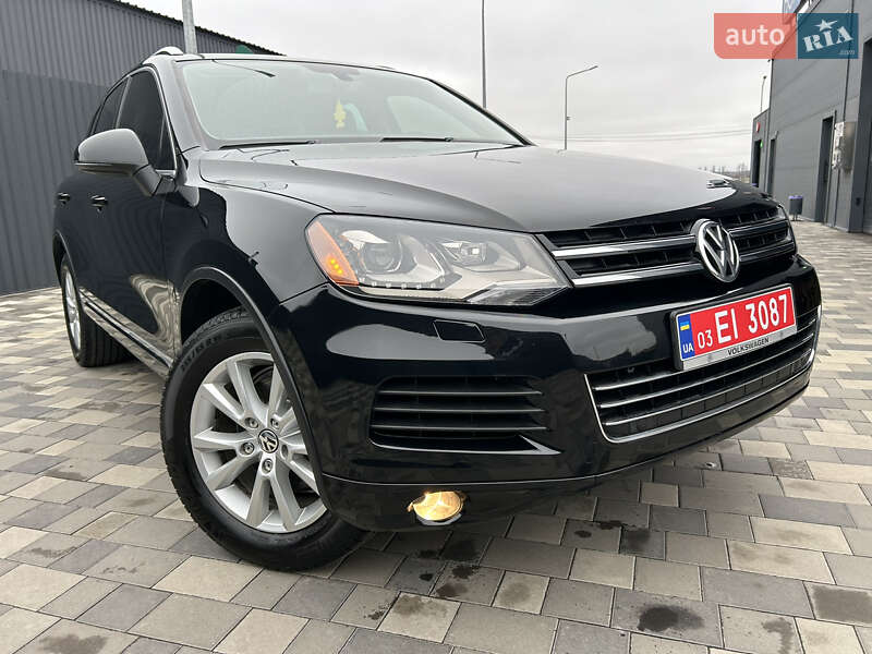 Внедорожник / Кроссовер Volkswagen Touareg 2013 в Полтаве