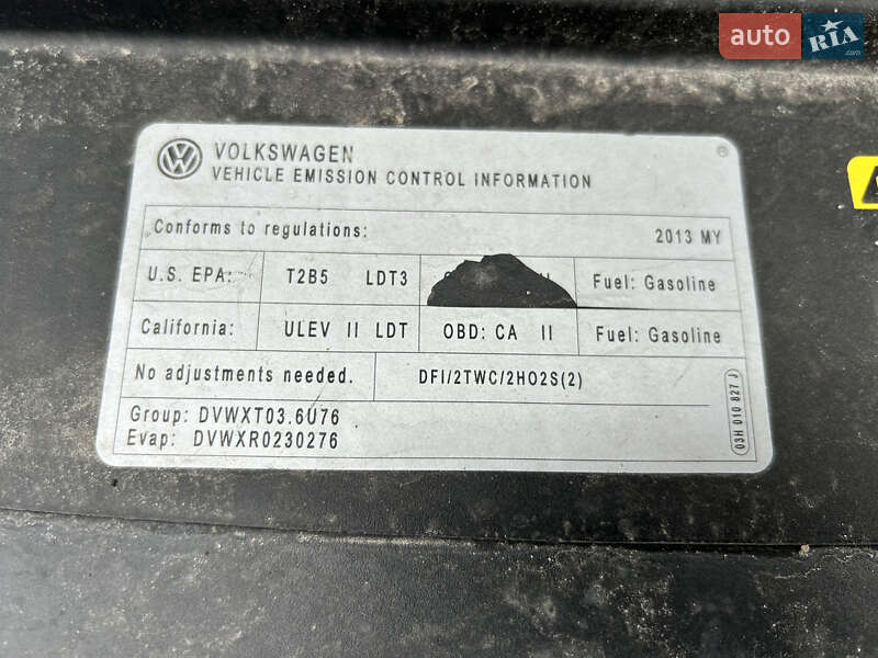 Внедорожник / Кроссовер Volkswagen Touareg 2013 в Полтаве
