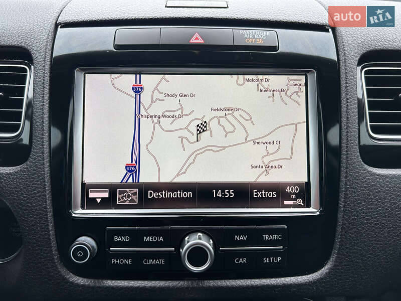 Внедорожник / Кроссовер Volkswagen Touareg 2013 в Полтаве
