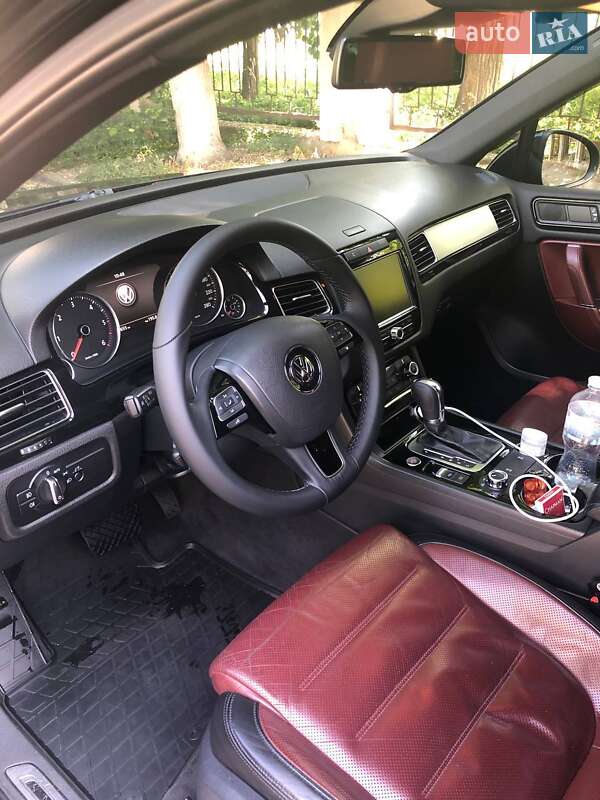 Внедорожник / Кроссовер Volkswagen Touareg 2012 в Днепре фото 19 Внедорожник / Кроссовер Volkswagen Touareg 2012 в Днепре