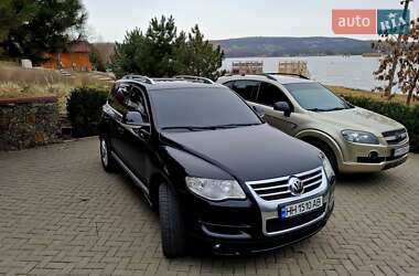Внедорожник / Кроссовер Volkswagen Touareg 2007 в Ананьеве