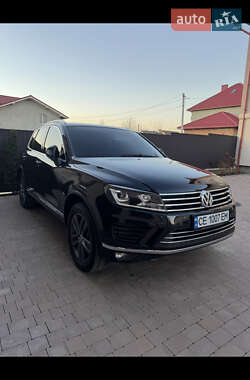 Позашляховик / Кросовер Volkswagen Touareg 2014 в Чернівцях