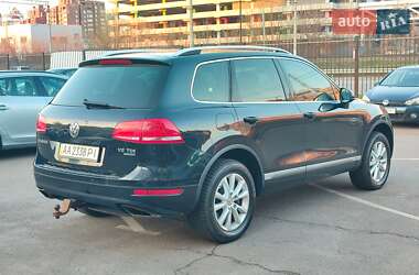 Позашляховик / Кросовер Volkswagen Touareg 2013 в 