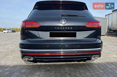 Позашляховик / Кросовер Volkswagen Touareg 2022 в 