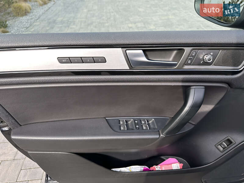 Внедорожник / Кроссовер Volkswagen Touareg 2012 в Луцке фото 19 Внедорожник / Кроссовер Volkswagen Touareg 2012 в Луцке